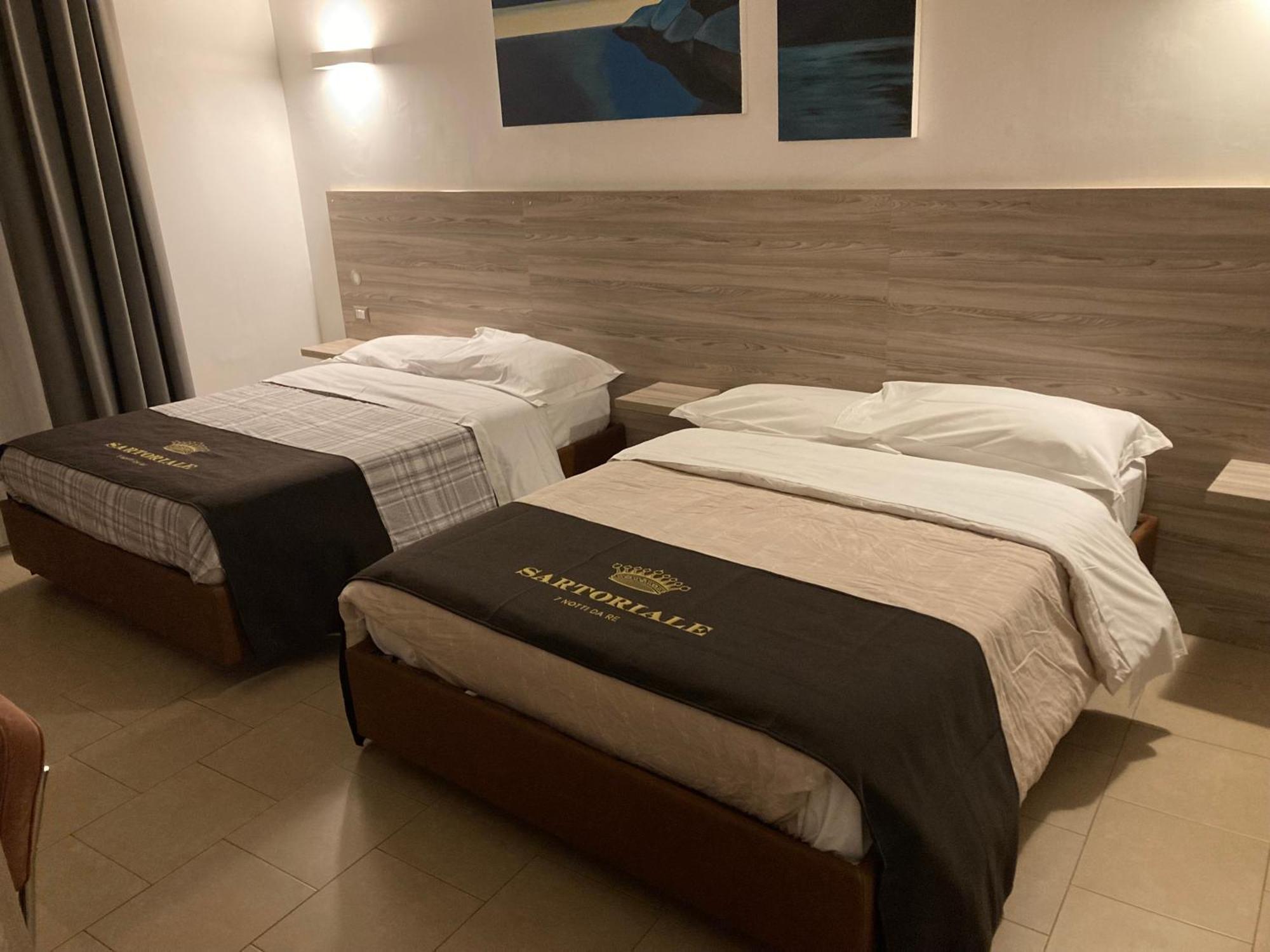 4Stanze Hotel Naples Exterior photo